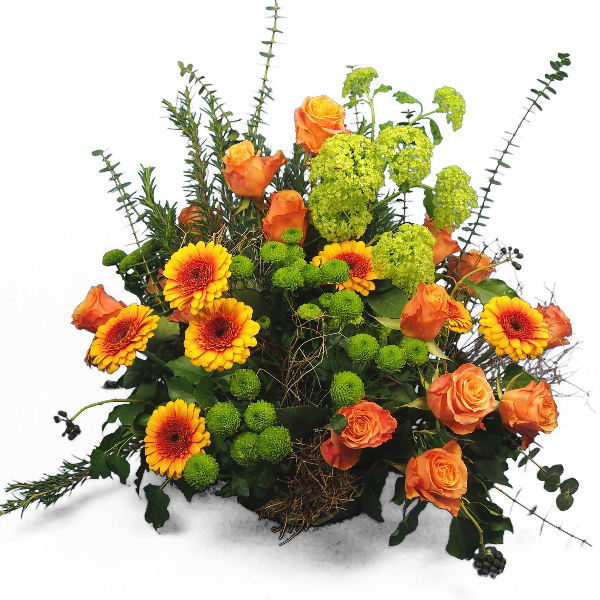 Trauergesteck in orange-grüner Blumenkombination Bild 1