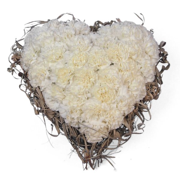 Herzform mit weißen Nelken und Rand aus getrockneter Tillandsia Bild 1
