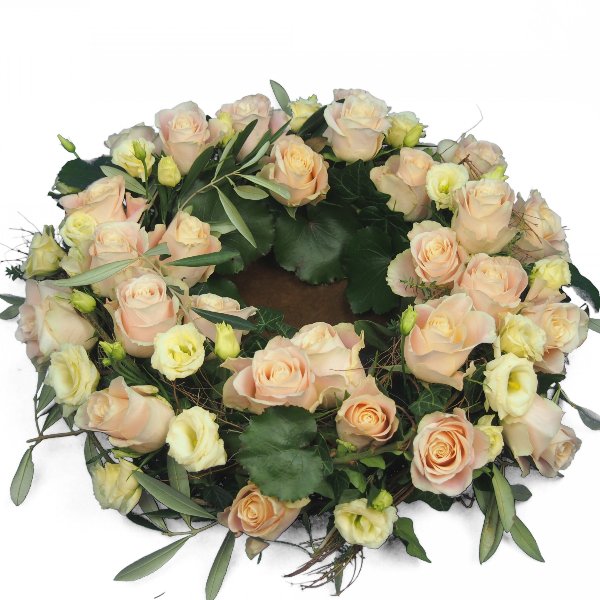Urnenkranz, Kombination aus beigefarbenen Rosen mit Olivengrün Bild 2