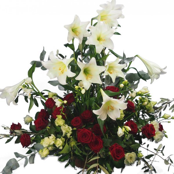 Trauergesteck mit weißen Lilien und roten Rosen Bild 2