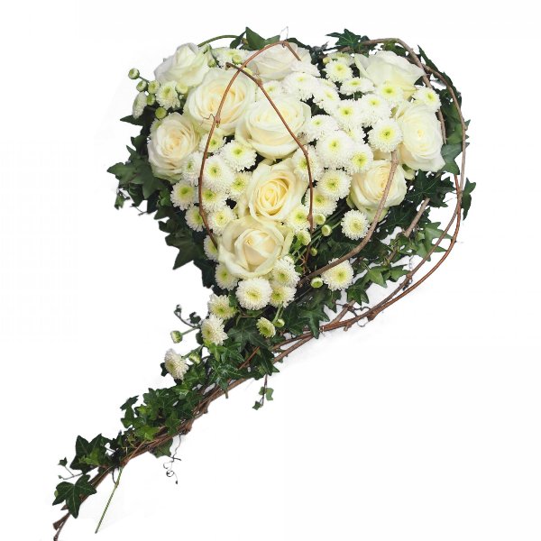 Herzform mit Blumen, weiße Rosen mit Ranken Bild 2